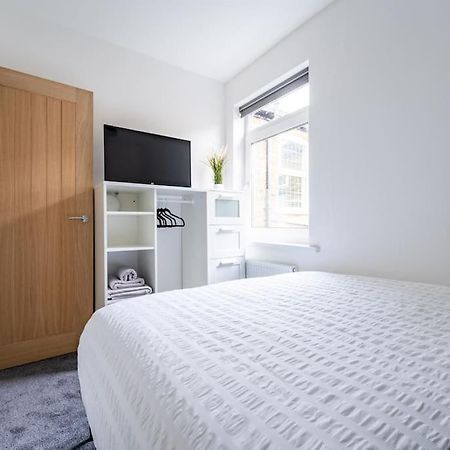 Isaacs View - First Floor Apartment 클리소프스 외부 사진