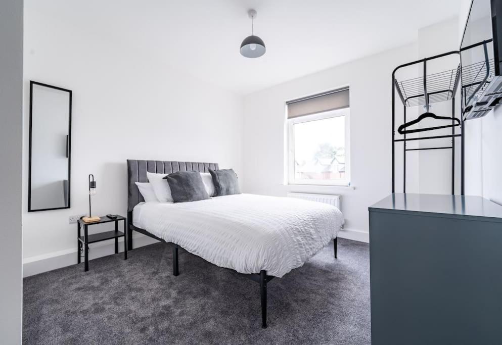 Isaacs View - First Floor Apartment 클리소프스 외부 사진